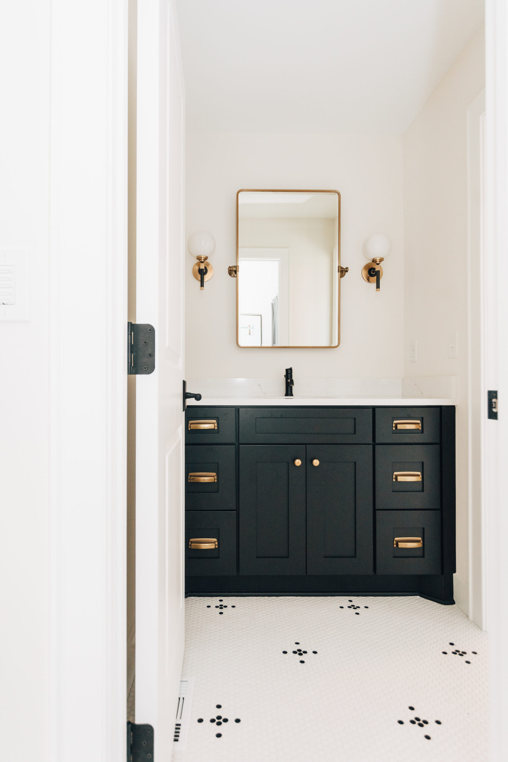 the-best-bathroom-vanity-mirrors