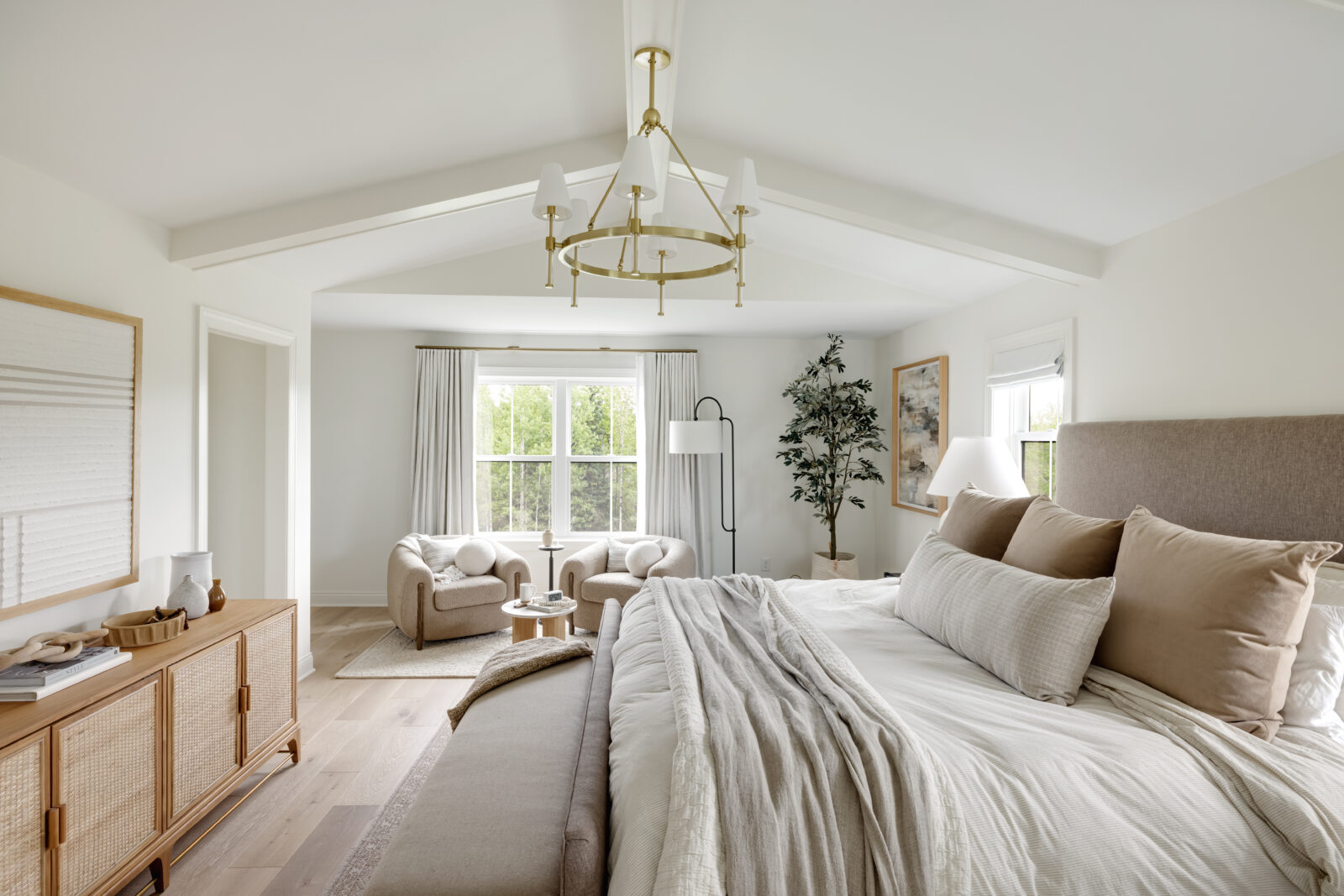 How to Make a Bed Like a Designer | Alma Homes